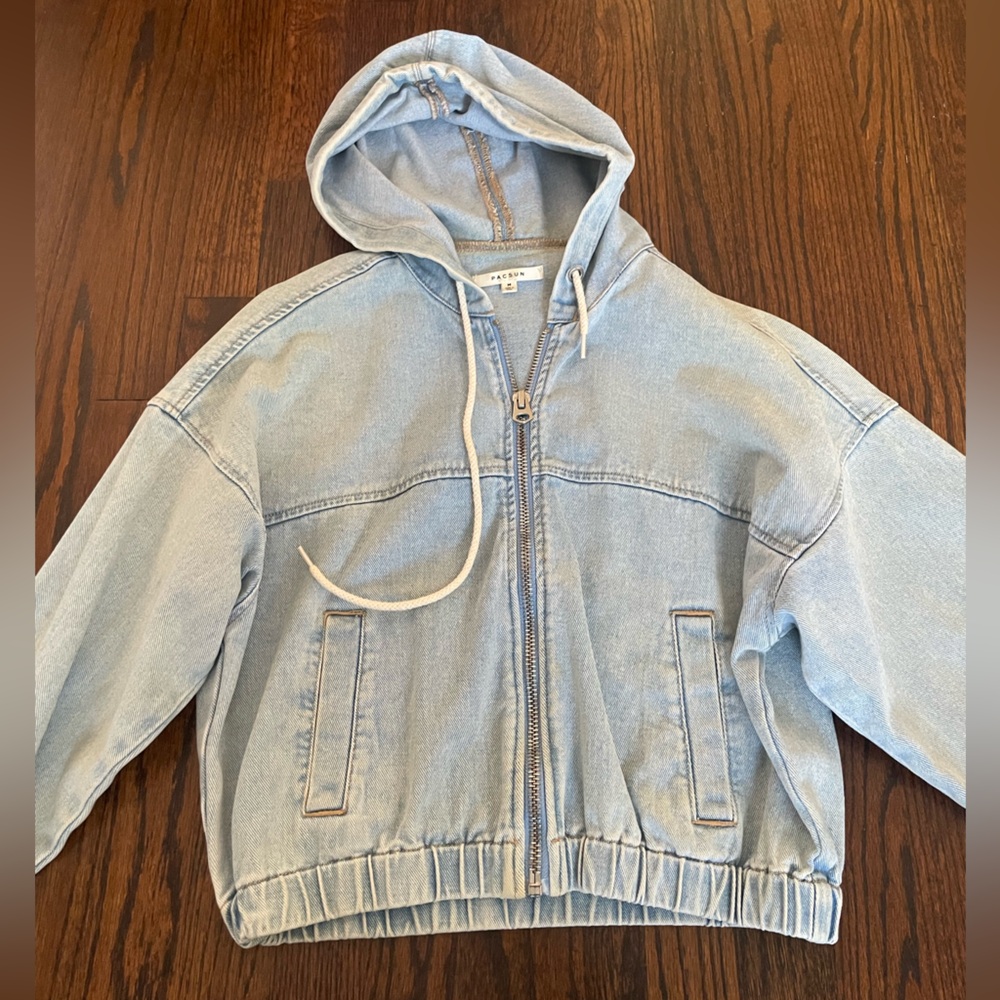 Lightwash Denim Jacket